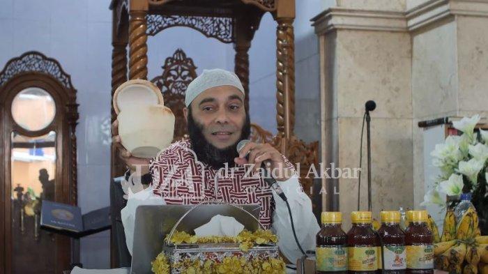 Ahli kesehatan yang dikenal sebagai pakar obat herbal, dr Zaidul Akbar mengungkap rahasia agar jantung sehat hanya dengan rutin mengonsumsi kelapa tua.