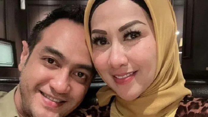 Kedekatan Ferry Irawan dan Venna Melinda