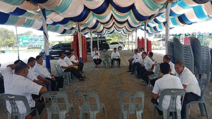 Sekda Nagan Raya rapat final peresmian masjid giok.
Area lampiran