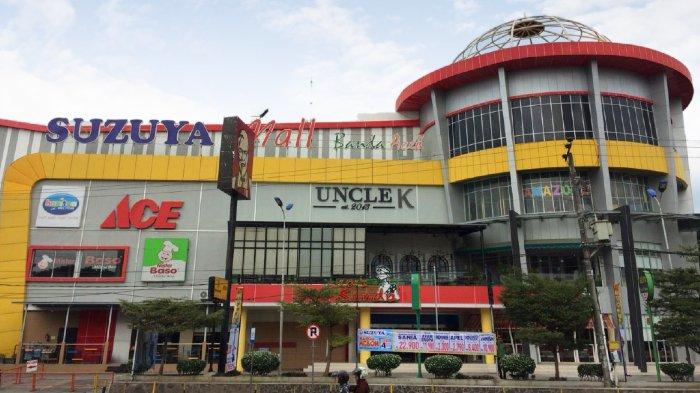 Suzuya Mall Banda Aceh yang berlokasi di eks terminal lama di Jalan Teuku Umar, Banda Aceh (foto sebelum terbakar)