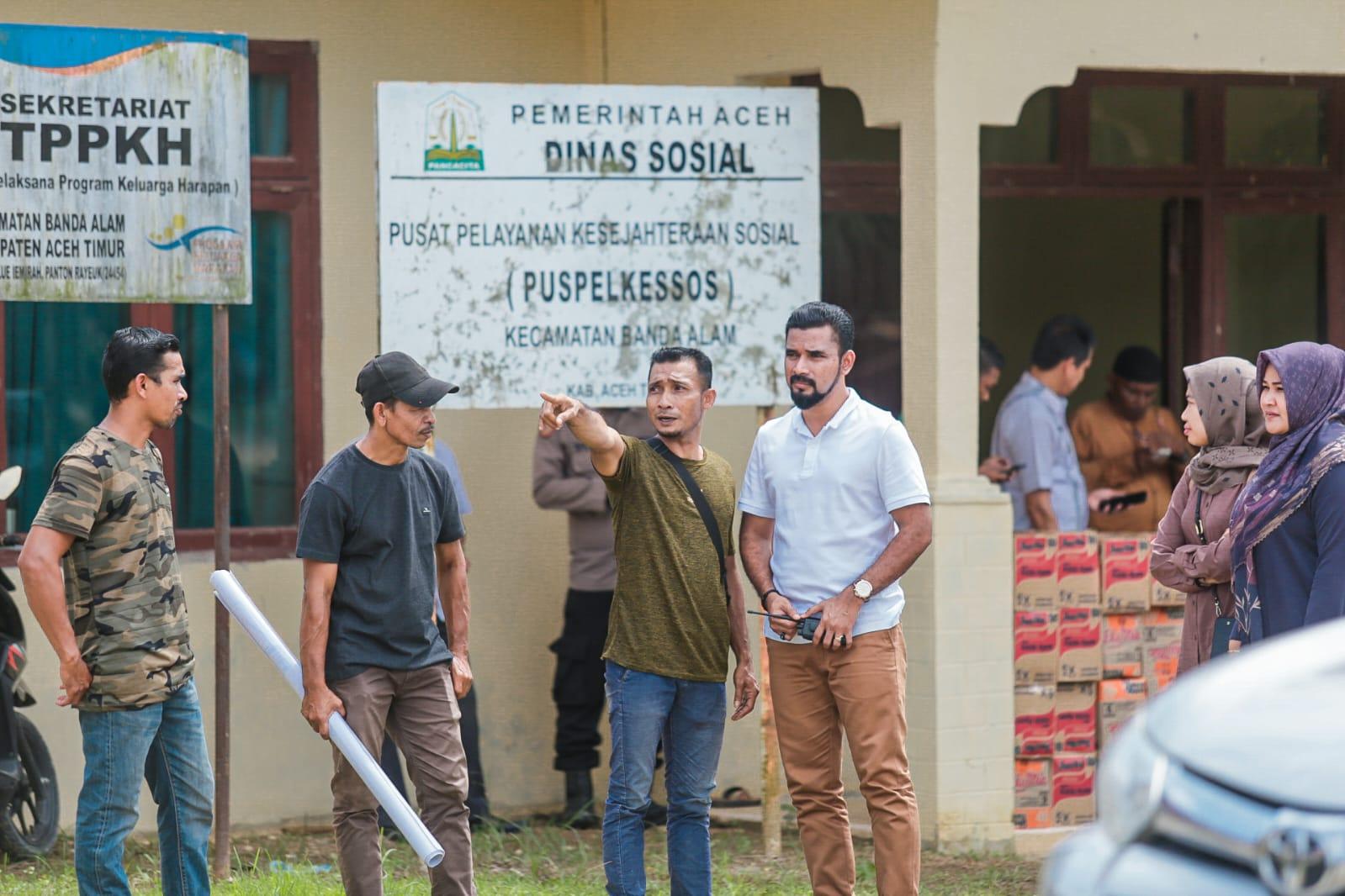 Iskandar Al-Farlaky, Antar Bantuan Untuk Korban Banjir