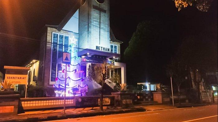 NATAL DI AMBON: Gedung Gereja Bethania di Jalan Jend. A. Yani, Kota Ambon, Jumat (2/12/2022).
