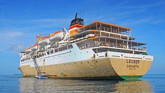 Kapal Penumpang KM Leuser