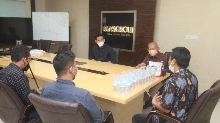 Wawancara Eksklusif tim Warta Kota dengan Direktur Business and Development MASGroup, Muhammad Adhiguna Sosiawan dan GM Business and Development PT Mekar Agung Sejahtera (member of MASGroup) Irvandy Rahman di Kantor MASGroup yang berlokasi di Jalan Kisamaun No.1, RT.004/RW.011, Sukasari, Kec. Tangerang, Kota Tangerang, Banten, Selasa (25/1/2022). (Warta Kota)