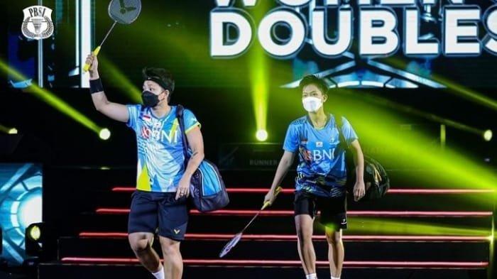 Apriyani Rahayu/Siti Fadia Silva Ramadhanti saat laga Final Malaysia Open 2022.