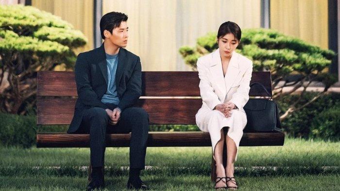 Kang Ha-Neul dan Ha Ji-Wonm di drama Korea Curtain Call