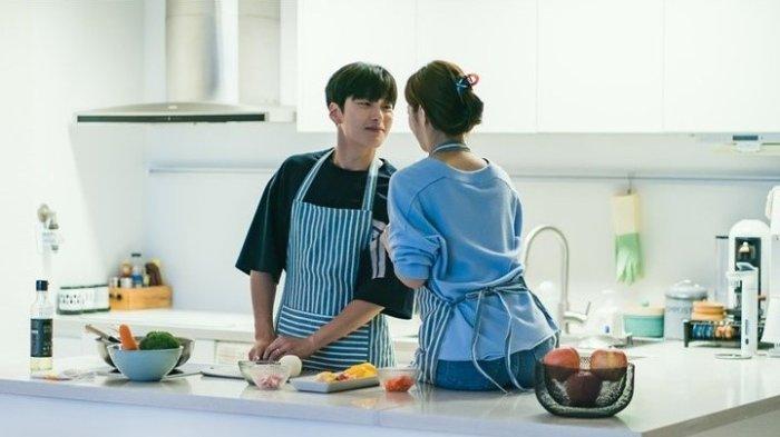 Kang So-Ra dan Jang Seung-Jo di drama Korea Strangers Again atau Can We Be Strangers
