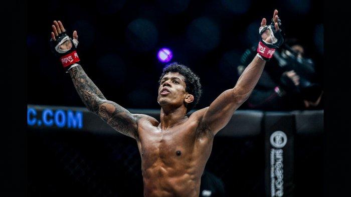 Adriano Moraes (Brasil) juara bertahan ONE Flyweight akan ditantang Yuya Wakamatsu