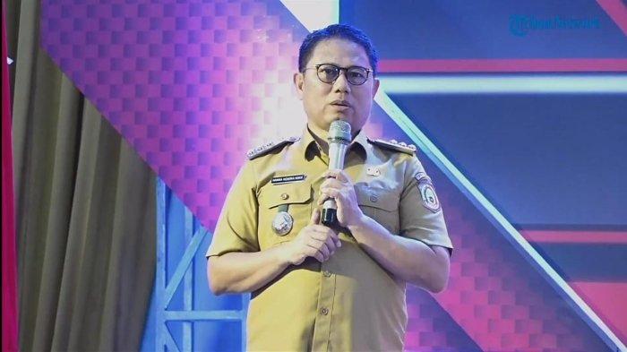 Pj Gubernur Gorontalo, Hamka Hendra Noer saat hadir di pembukaan Piala Gubernur ESI Gorontalo, Selasa (20/9/2022) di Bele Li Mbui Kota Gorontalo.