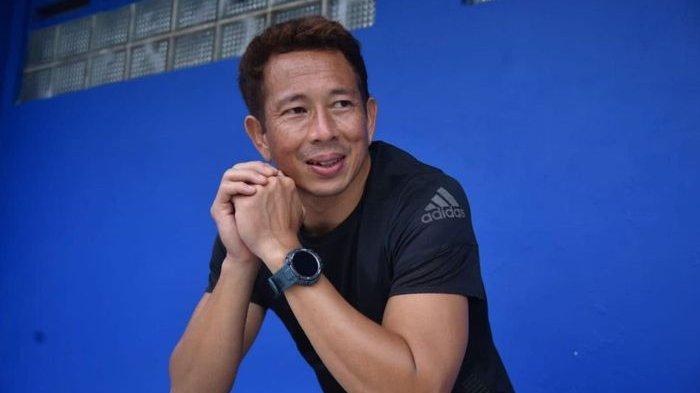 Kiper Persib Bandung I Made Wirawan dirumorkan sedang didekati oleh PSIS Semarang, klub yang hendak bertanding di Liga 1 2022. Bobotoh meminta I Made Wirawan tetap di Persib sampai pensiun.