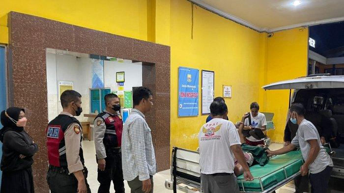 Dua sopir truk terlibat perkelahian di kawasan Jalan Lingkar Selatan, Paal merah, Kota Jambi, Jumat (23/9/2022) dini hari.