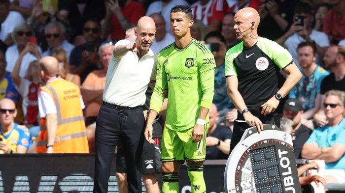 Erik ten Hag dan Cristiano Ronaldo di laga manchester United melawan Southampton di Liga Premier Inggris, Sabtu (27/8/2022).