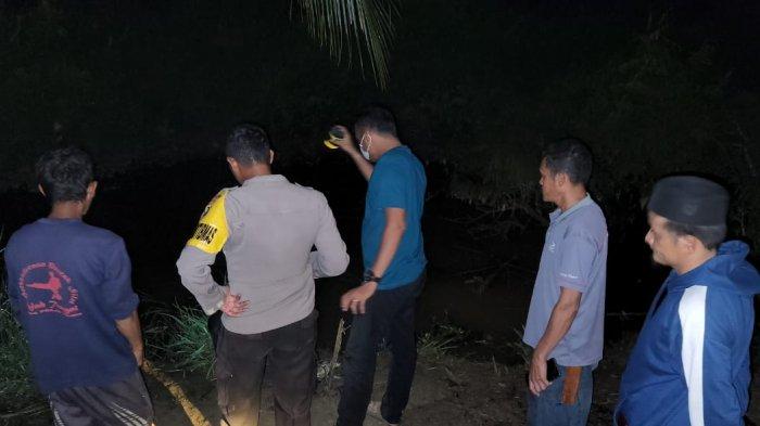 Seorang ibu rumah tangga warga RT 02 Parit III Desa Siau Dalam, Kecamatan Muara Sabak Timur, Tanjung Jabung Timur, diserang buaya saat buang air besar