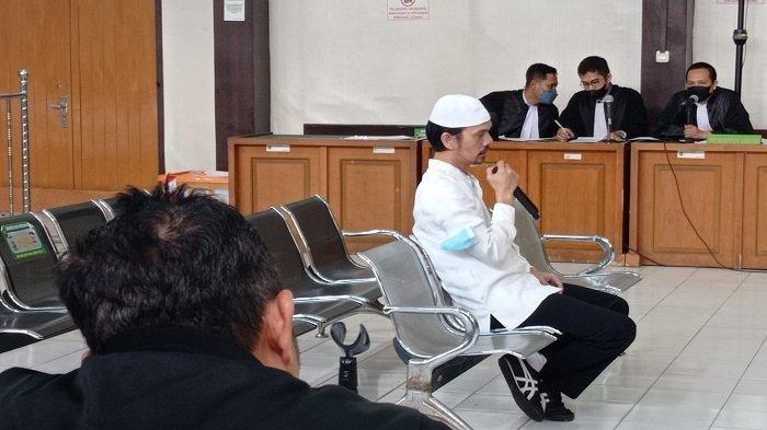 AKBP Dalizon menjalani sidang atas kasus dugaan penerimaan fee dalam proyek Dinas PUPR Kabupaten Muba tahun anggaran 2019 dengan agenda mendengarkan keterangan terdakwa di Pengadilan Tipikor Palembang, Rabu (7/9/2022)