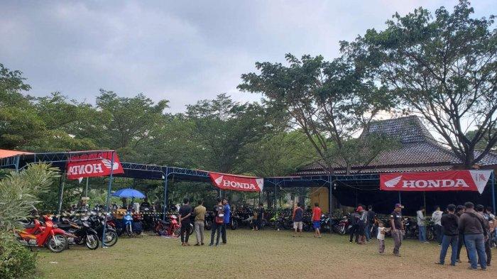 Salah satu kegiatan yang menjadi daya tarik pada acara Jambore Nasional ini juga adalah Honda Modif Contest khusus motor Supra yang diikuti oleh 52 peserta.