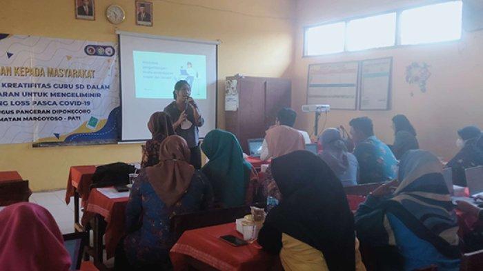 Salah satu pelaksanaan workshop pengabdian masyarakat Peningkatan Kreativitas guru SD dalam Pembelajaran untuk mengeliminir Learning Loss Pasca Covid-19 di KKG Gugus Pangeran Diponegoro Kecamatan Margoyoso Pati