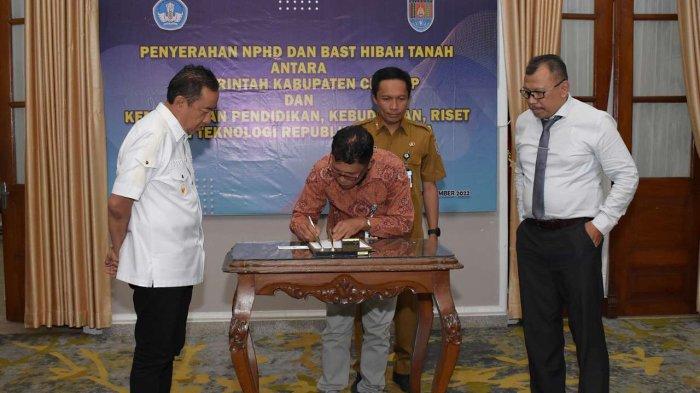 UNSOED Terima Hibah Tanah Dari Pemkab Cilacap