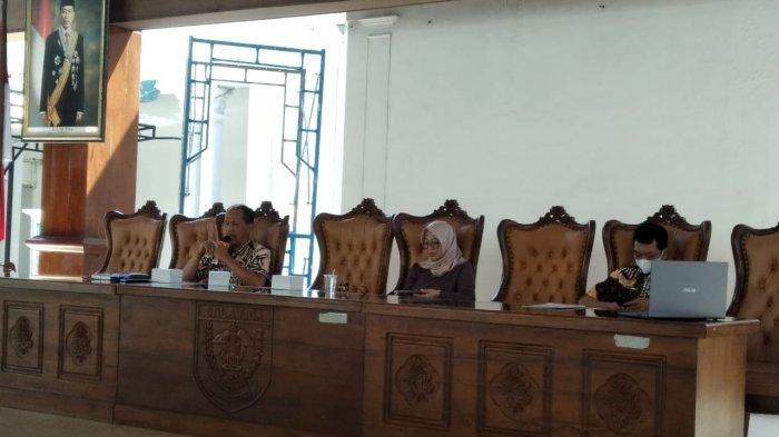 Pengurus Ikasmansa saat pemaparan terkait Festival UMKM di Kota Salatiga, Kamis (4/8/2022).