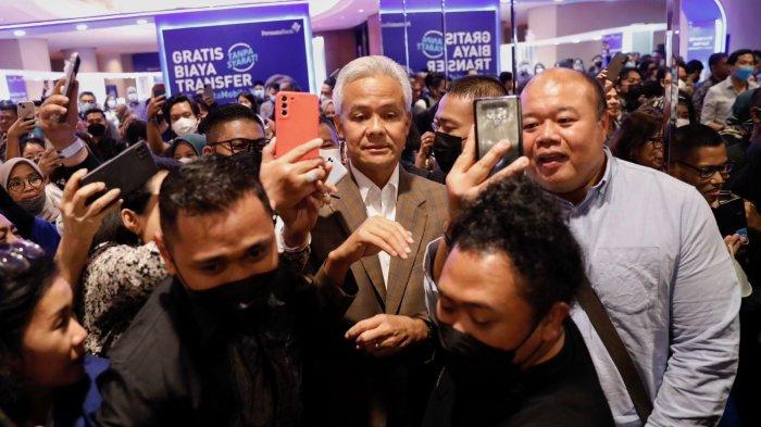 Gubernur Jawa Tengah Ganjar Pranowo optimis di masa Emas 2045 nanti Indonesia punya sumber daya manusia berkarakter kuat dan inovatif. Hal itu Ia lihat dari semangat anak-anak muda di Ritz Carlton Hotel, SCBD, Jakarta Selatan, Rabu (30/11/2022).