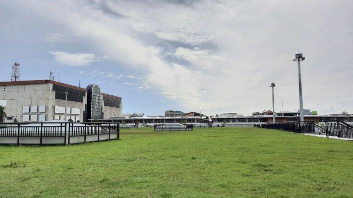 Alun-Alun Johar dan Gedung SCJ