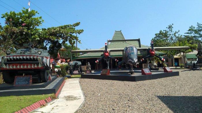 Museum Soesilo Soedarman yang terletak di Desa Wisata Gentasari, Kroya, Cilacap.