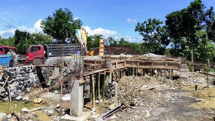 Pembangunan masjid Al Fatah Desa Ngargotirto Sragen