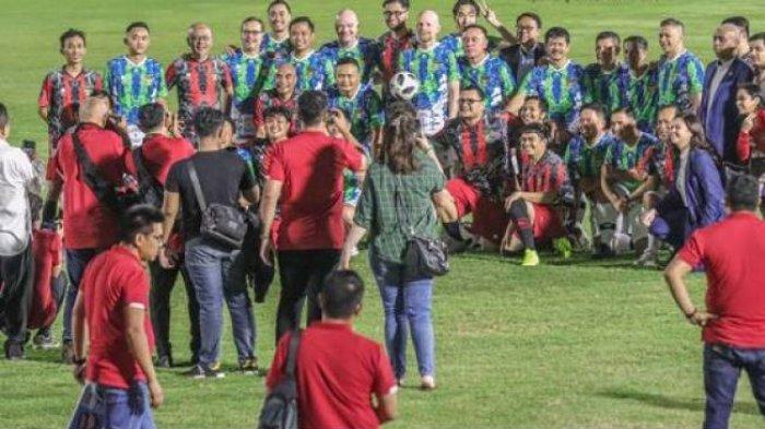 PSSI dan FIFA menggelar fun football di Stadion Madya, Senayan, Jakarta yang juga diikuti Iwan Bule serta Gianni Infantino.