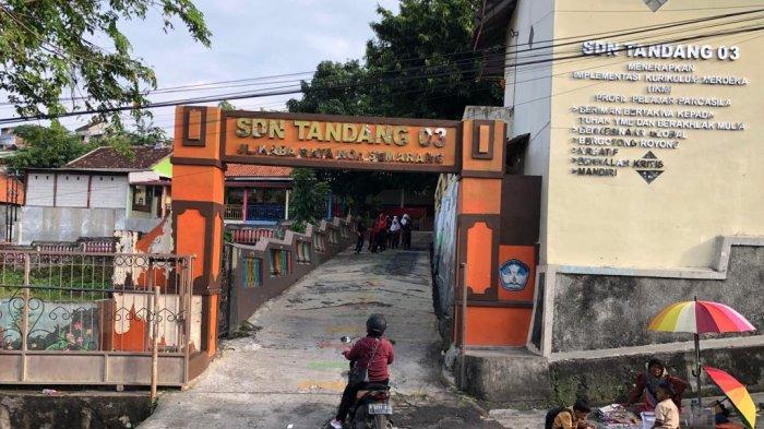 SDN Tandang 03 Kota Semarang yang berada di Jalan Kaba Raya No. 1, Kelurahan Tandang, Kecamatan Tembalang.
