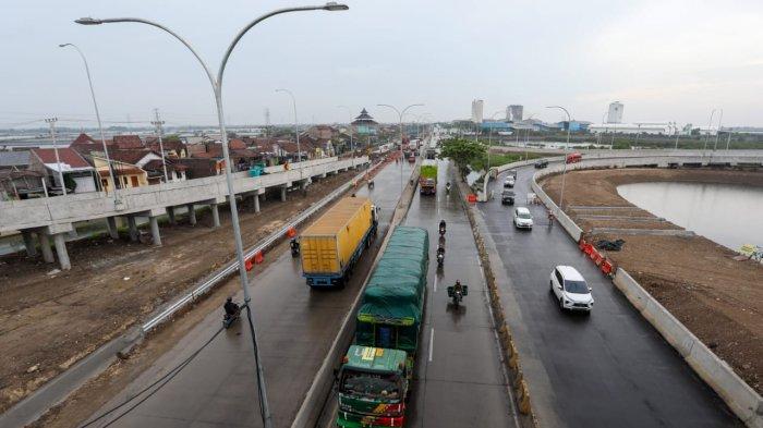 Tol Semarang-Demak seksi II (Sayung-Kadilangu, Demak) mulai dibuka pada Sabtu (12/11/2022). Pembukaan jalur tersebut dilaksanakan secara terjadwal. Pada pagi (06.00-10.00) jalur dibuka dari arah Demak menuju Semarang melaui exit Tol Kadilangu.