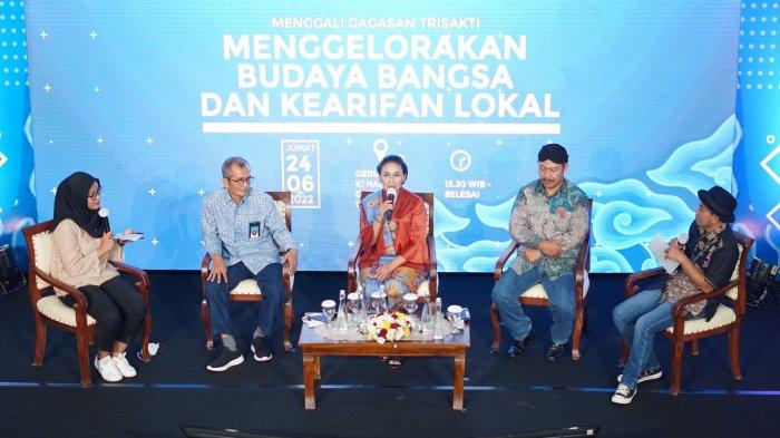 Universitas Sebelas Maret (UNS) Surakarta melalui UNS Fintech Center mengadakan gelar wicara (talkshow) berjudul “Menggali Gagasan Trisakti, Menggelorakan Budaya Bangsa dan Kearifan Lokal.”