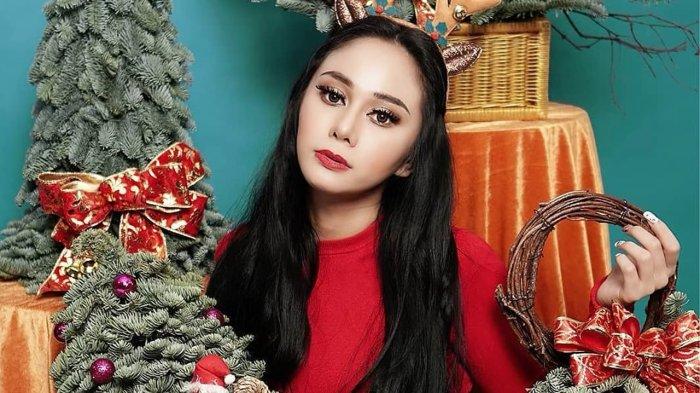 Denise Chariesta mengenang tragedi penangkapan dirinya dan teman-teman ketika clubbing. Ia cukup kaget saat ditangkap polisi akibat memakai narkoba hingga akhirnya direhab selama sekitar setahun.