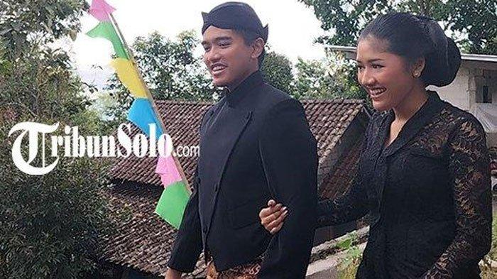 Kaesang Pangarep bersama Erina Gudono berziarah di Astana Girilayu, Desa Girilayu, Kecamatan Matesih, Kabupaten Karanganyar, Selasa (29/11/2022) pagi.