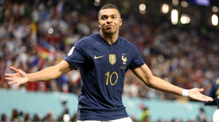 Kylian Mbappe usai mencetak gol bagi Prancis