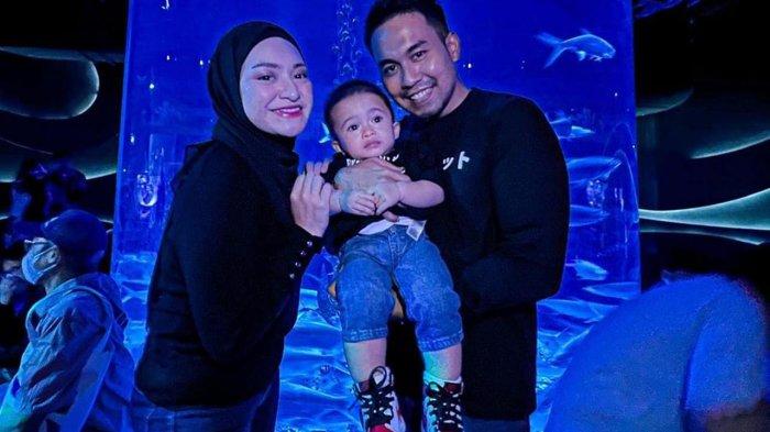 Nathalie Holscher tengah menjalin hubungan asmara dengan mantan kekasihnya yang bernama Fariz Utama.