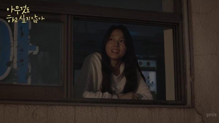 Tangkapan layar video klip Summer Night - THE BOYZ. OST drama Korea terbaru: Summer Strike part 2.