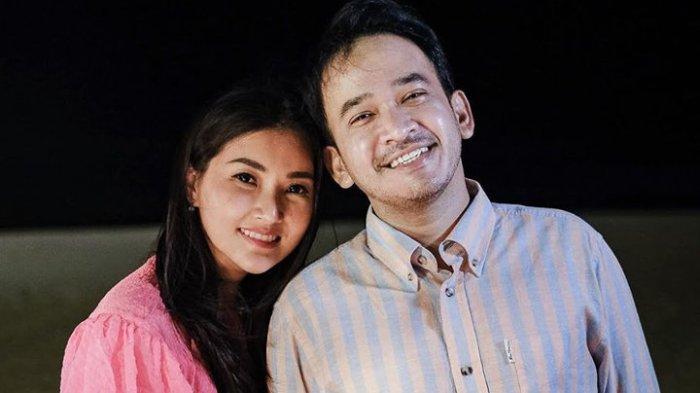 Biodata lengkap mengenai Ruben Onsu suami dari Sarwendah Tan yang juga host terkenal dan komedian Indonesia.