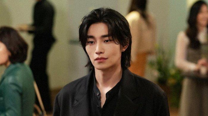 Perjalanan karier Kim Jae Young sebagai aktor Korea Selatan. Foto ilustrasi Kim Jae Young saat berakting di drama Korea Reflection of You yang tayang di Netflix dan JTBC.