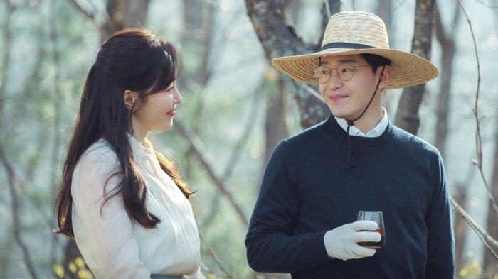Won Sang A (diperankan Uhm Ji Won) dan Park Jae Sang (diperankan Uhm Ki Joon) di drama Korea Little Women