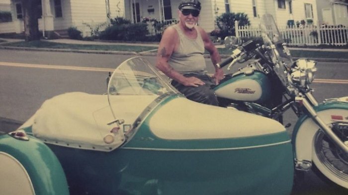 Arthur Werner Sr. dan Harley-Davidson Heritage Softail saat masih hidup.