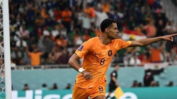 Penyerang timnas Belanda Cody Gakpo merayakan golnya ke gawang Senegal pada laga matchday pertama Grup A Piala Dunia 2022 di Stadion Al Thumama, Doha, Qatar, Senin (21/11/2022) malam WIB.