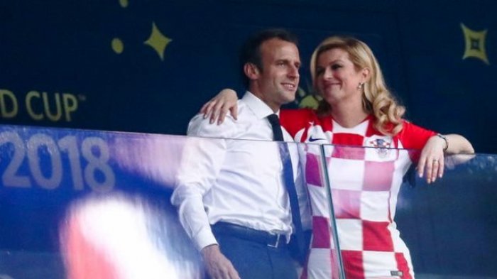 Presiden Kroasia Kolinda Grabar-Kitarovic dan Presiden Perancis Emmanuel Macron