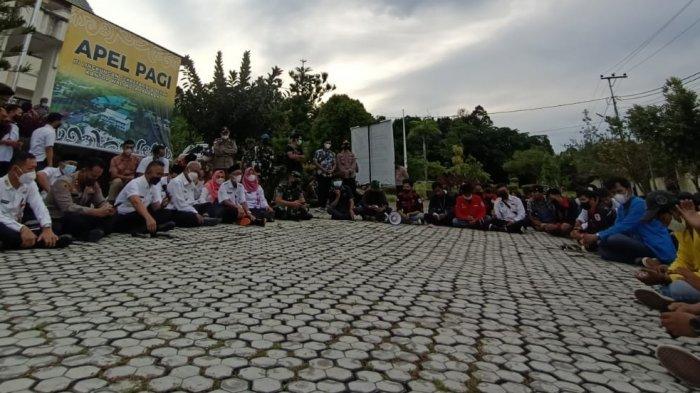 Aksi dialog bersama Wali Kota Tarakan, Wakil Wali Kota Tarakan, Kapolres Tarakan, Dandim 0907 Tarakan, Pertamina, Disdikbud, DKUKPM Kota Tarakan dan DP3APPKB Kota Tarakan, Rabu (13/4/2022).