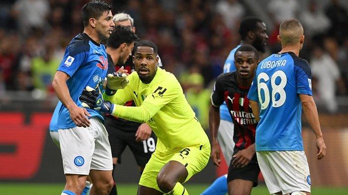 Kiper AC Milan, Mike Maignan di Liga Italia Serie A. (acmilan.com)