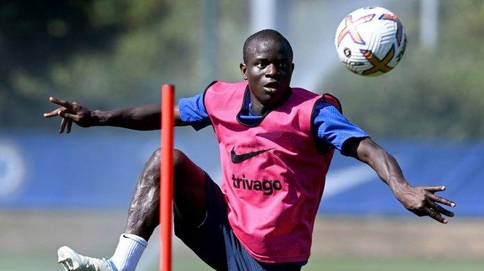 PSG mengeluarkan jurus maut menggoda NGolo Kante agar mau meninggalkan Chelsea ke negaranya.