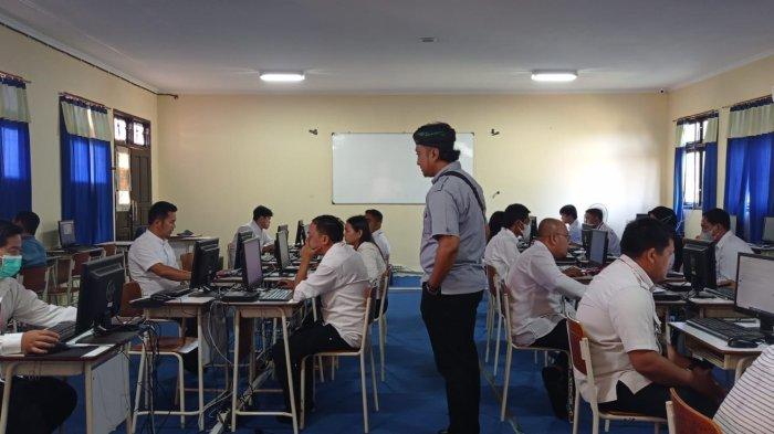 Pelaksanaan tes tertulis peserta seleksi calon anggota PPK di Kabupaten Tana Tidung, Kalimantan Utara, Selasa (6/12/2022)