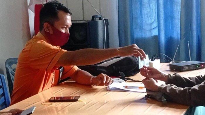 Penyaluran Bantuan Sosial Kemensos kepada Keluarga Penerima Manfaat (KPM) di Malinau. Bansos dari Pemerintah daerah juga akan dialokasikan dari 2 persen Dana Transfer Umum melalui APBD Perubahan Malinau tahun ini.