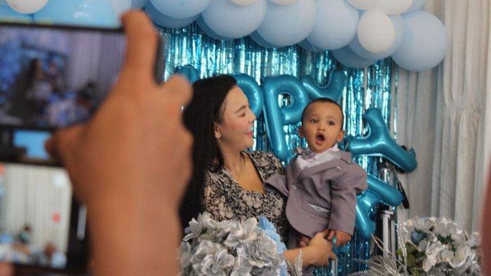 Potret acara ulang tahun Jewanio Rizky Abbaz anak semata wayang Ratu Rizky Nabila dengan Alfath Fathier