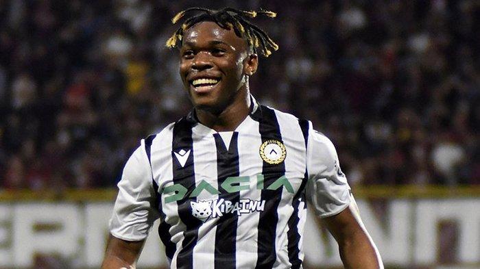 Wingback Udinese, Destiny Udogie, segera menjadi pemain baru Tottenham Hotspur.