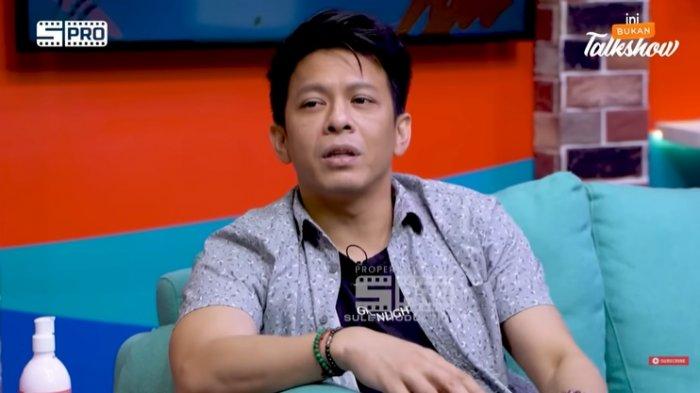 Sosok Ariel Noah yang kehidupan asmaranya selalu menarik untuk dikulik (Tangkapan Layar YouTube Sule Production)