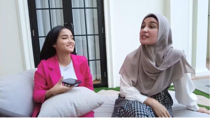 Pengakuan Shireen Sungkar yang cinlok dengan Teuku Wisnu di season terakhir sinetron Cinta Fitri. Menurut Shireen ia dan Wisnu awalnya tak cocok daan kerap berantem. (Tangkapan Layar YouTube Fuji_an)